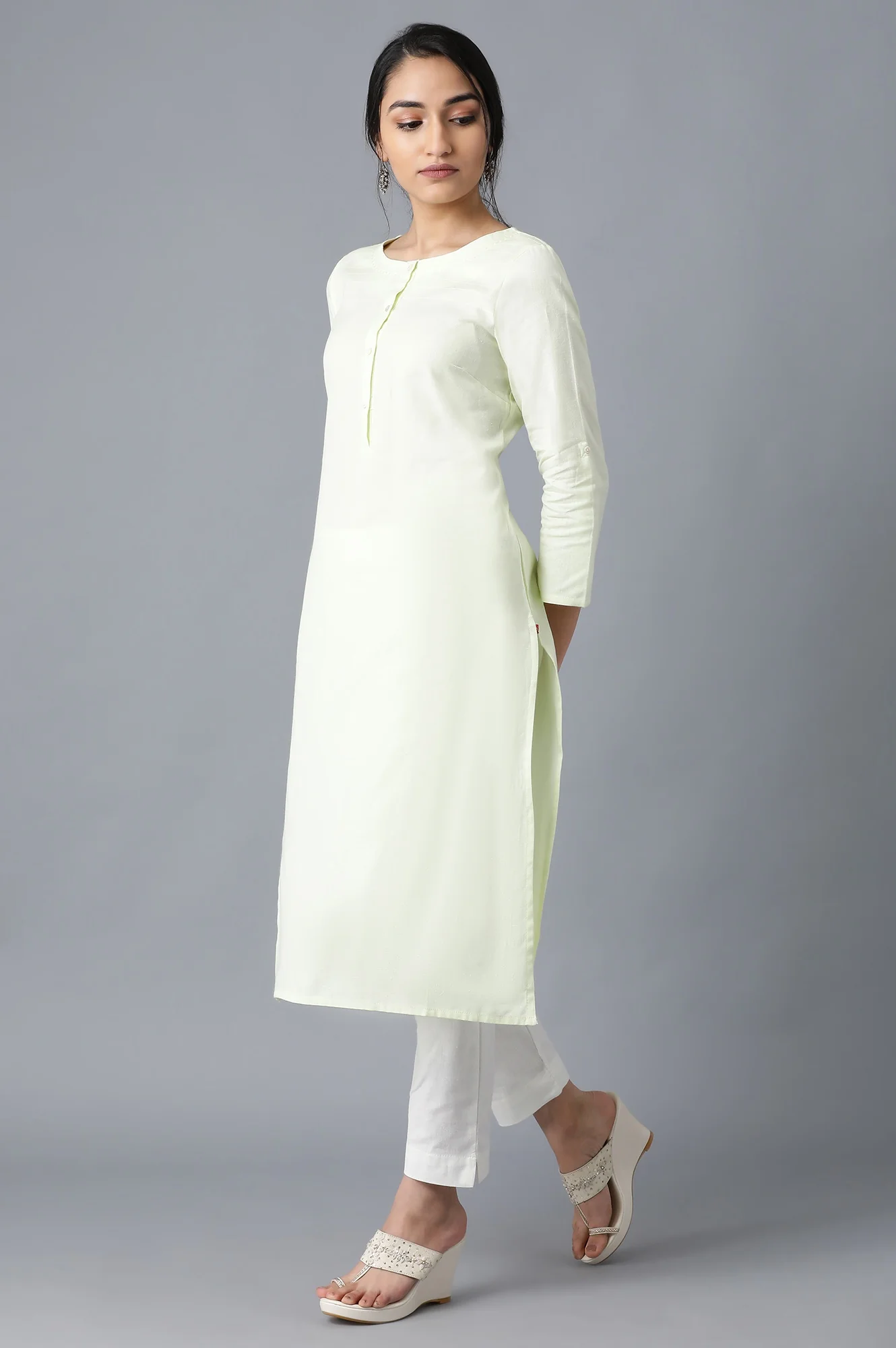 Yellow And Peach Solid Thread Work Straight Cotton Flax Kurta Combo - Image 5