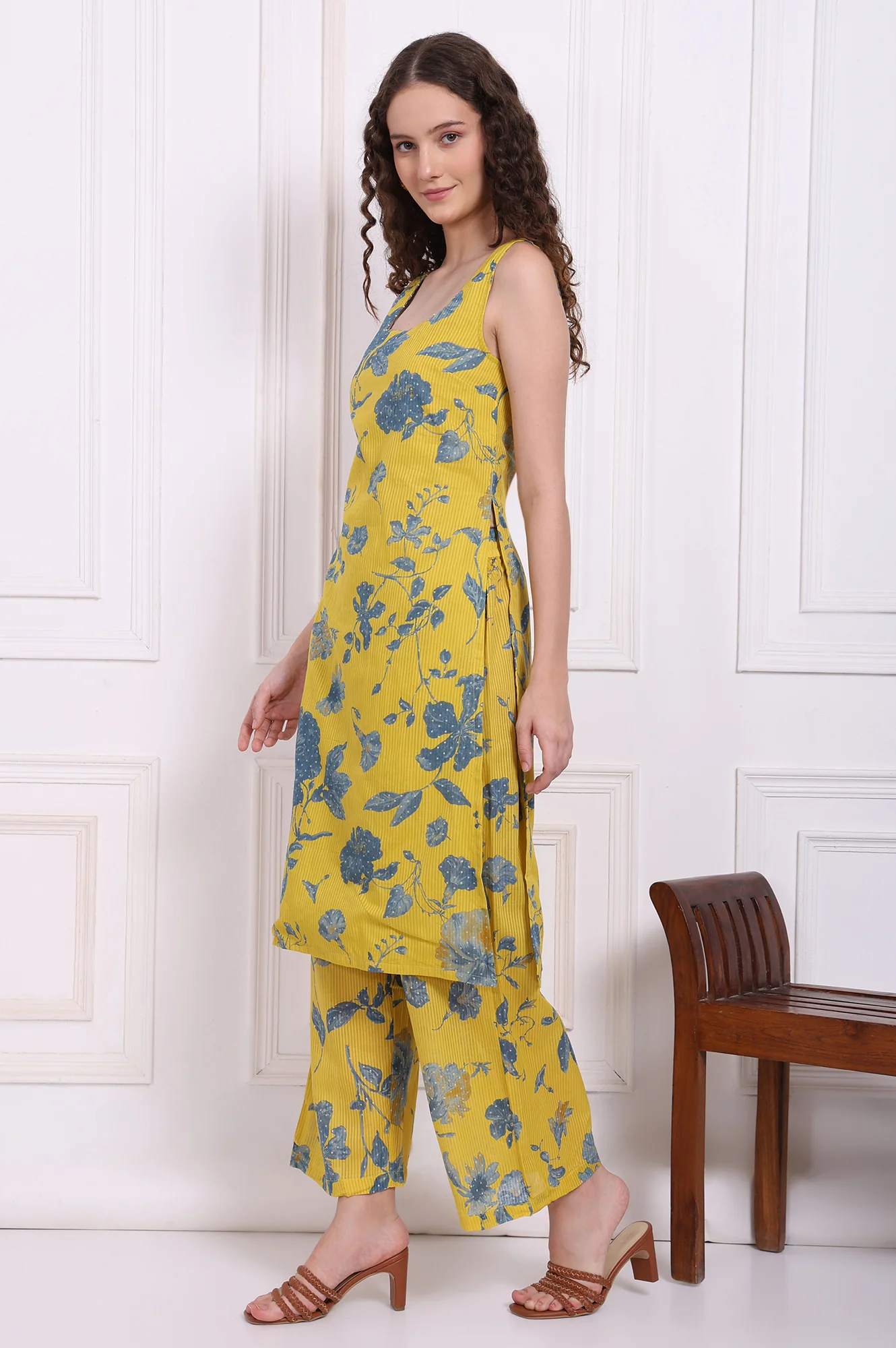 Yellow Bold Floral Printed Pure Cotton Straight Kurta, Parallel Pants and Dupatta Set - Image 4