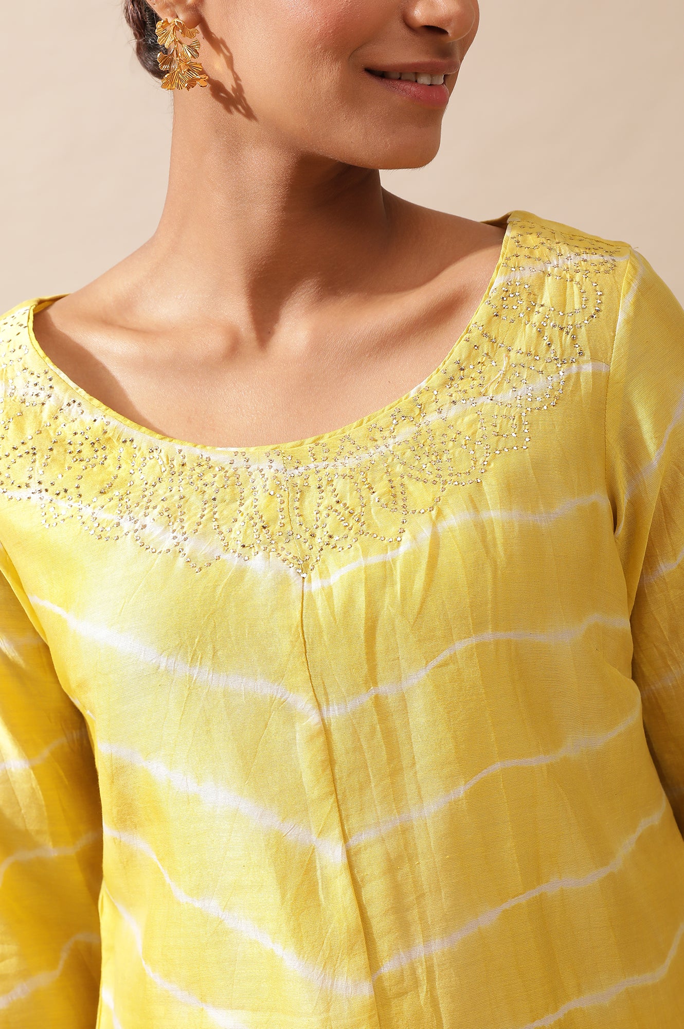 Yellow Cotton Silk Lehariya Kurta With Mukaish Embroidery - Image 6