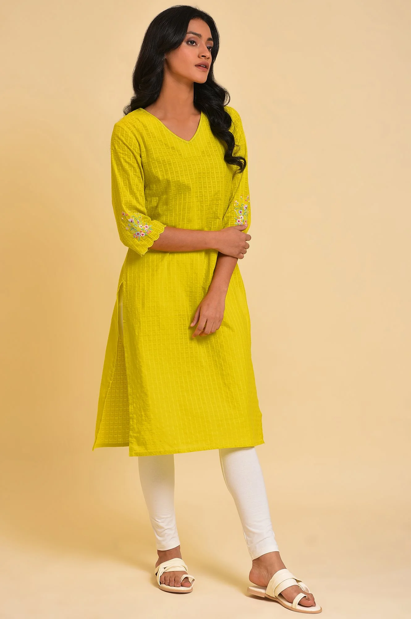 Yellow Dobby Textured Kurta And Tights Set - Image 4