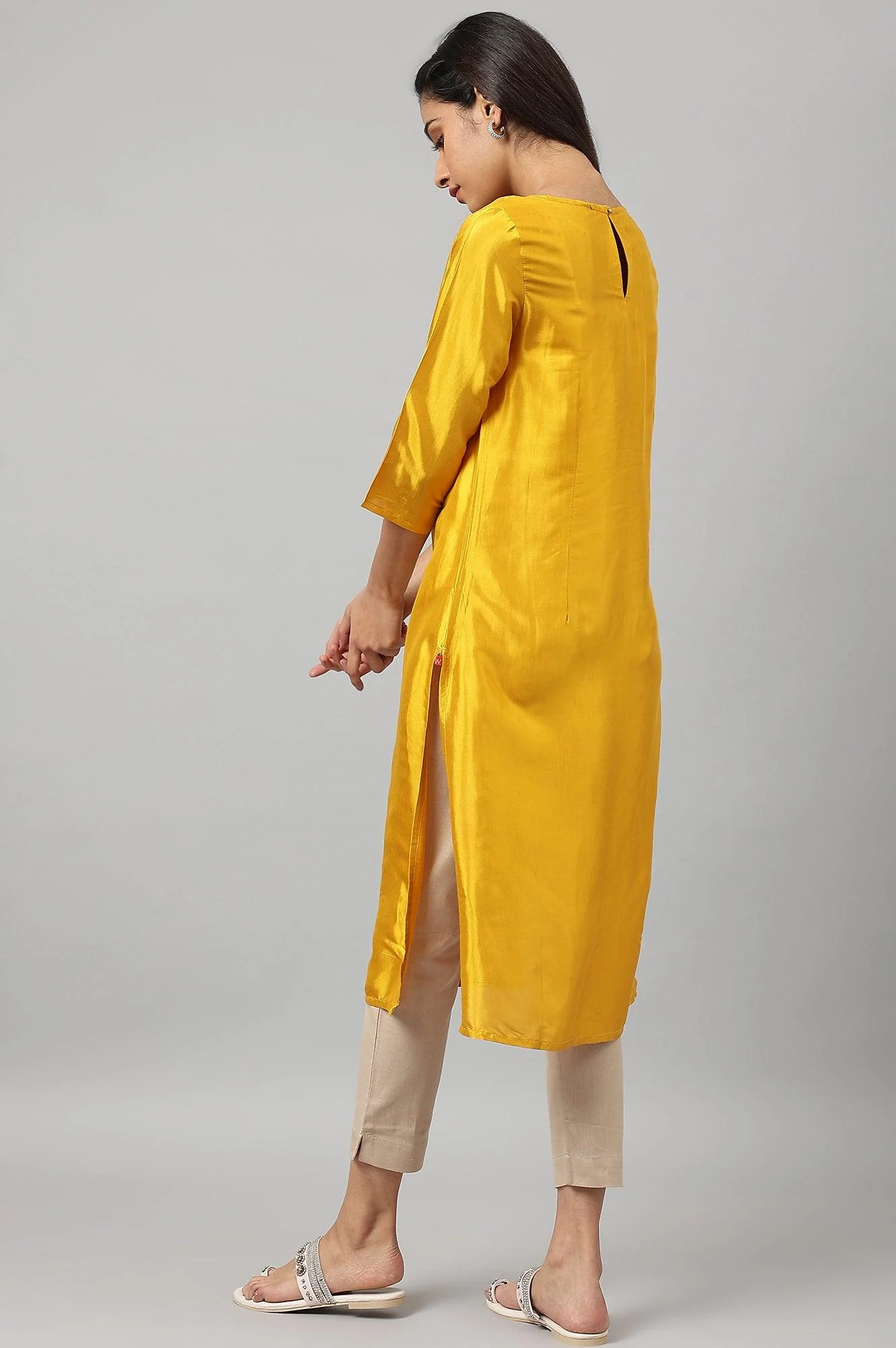 Yellow Embroidered Festive kurta - Image 4