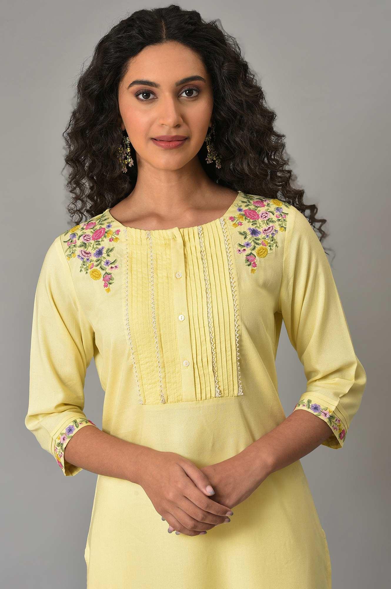 Yellow Embroidered Plus Size Summer kurta With Pleats On Yoke - Image 5