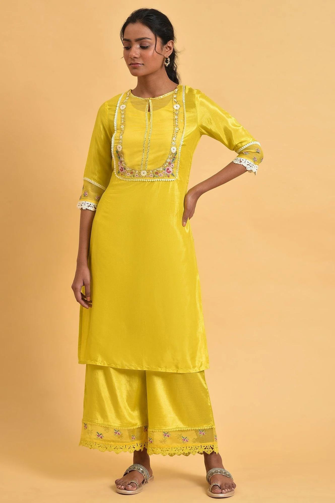 Yellow Embroidered Shantun Plus Size Festive kurta - Image 6