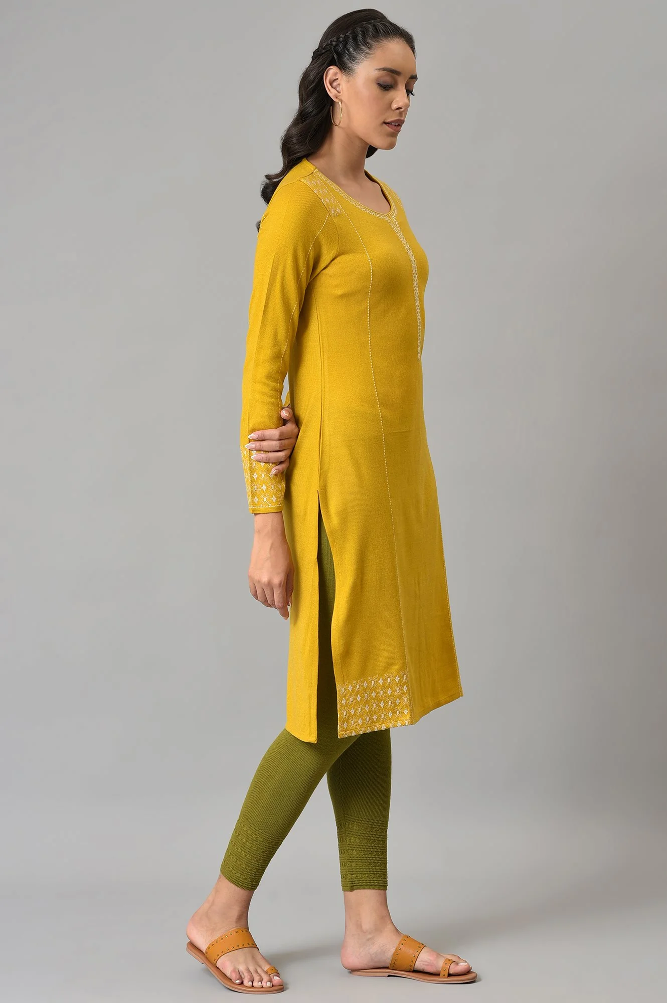 Yellow Embroidered Straight kurta - Image 4