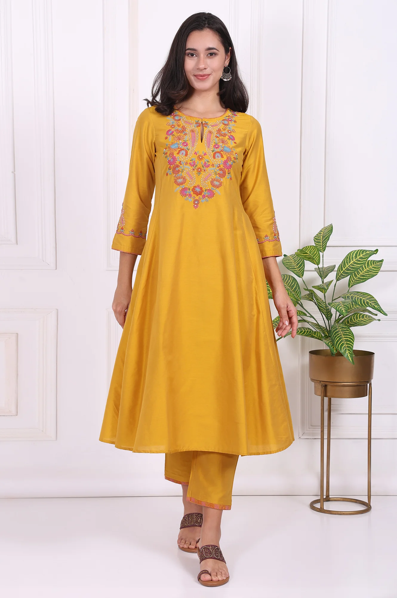Yellow Embroidered Straight Kurta and Pants Co-ord Set - Image 2