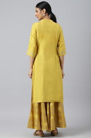 Yellow Embroidered With Sequin Work kurta And Glitter Printed Festive Culottes Set - Image 3