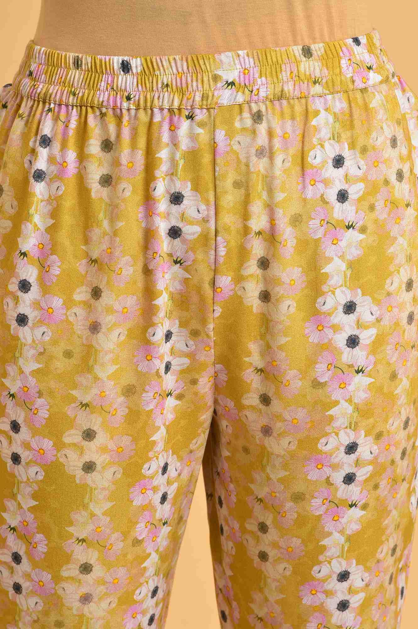 Yellow Floral Print-On-Print kurta Set - Image 6