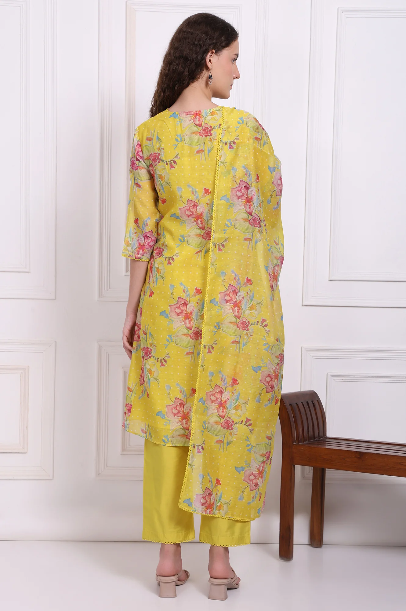 Yellow Floral Printed Chanderi Straight Kurta, Pants and Dupatta Set - Image 5