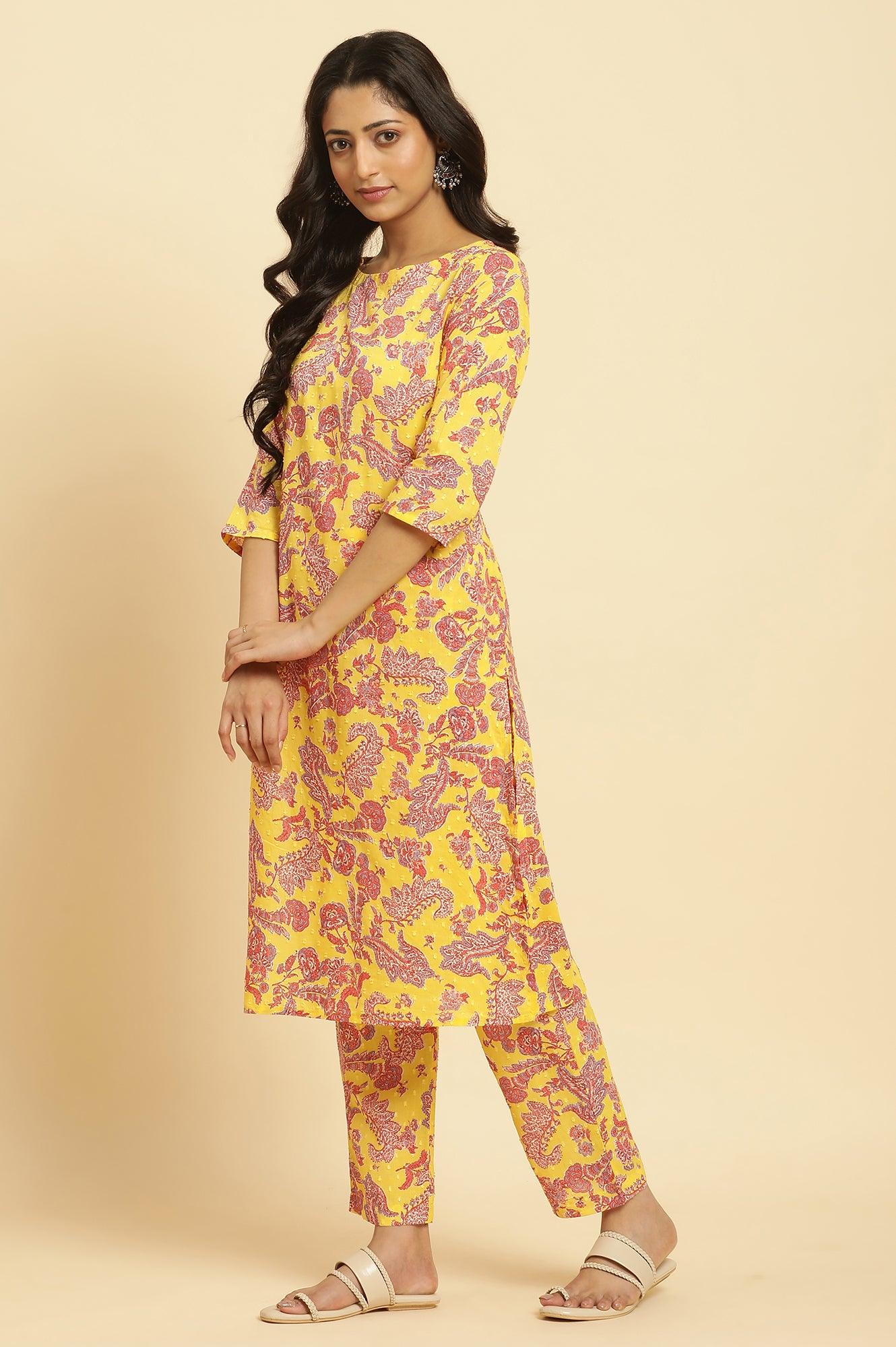 Yellow Floral Printed Cotton Kurta And Pants Co-Ord Set - Image 3