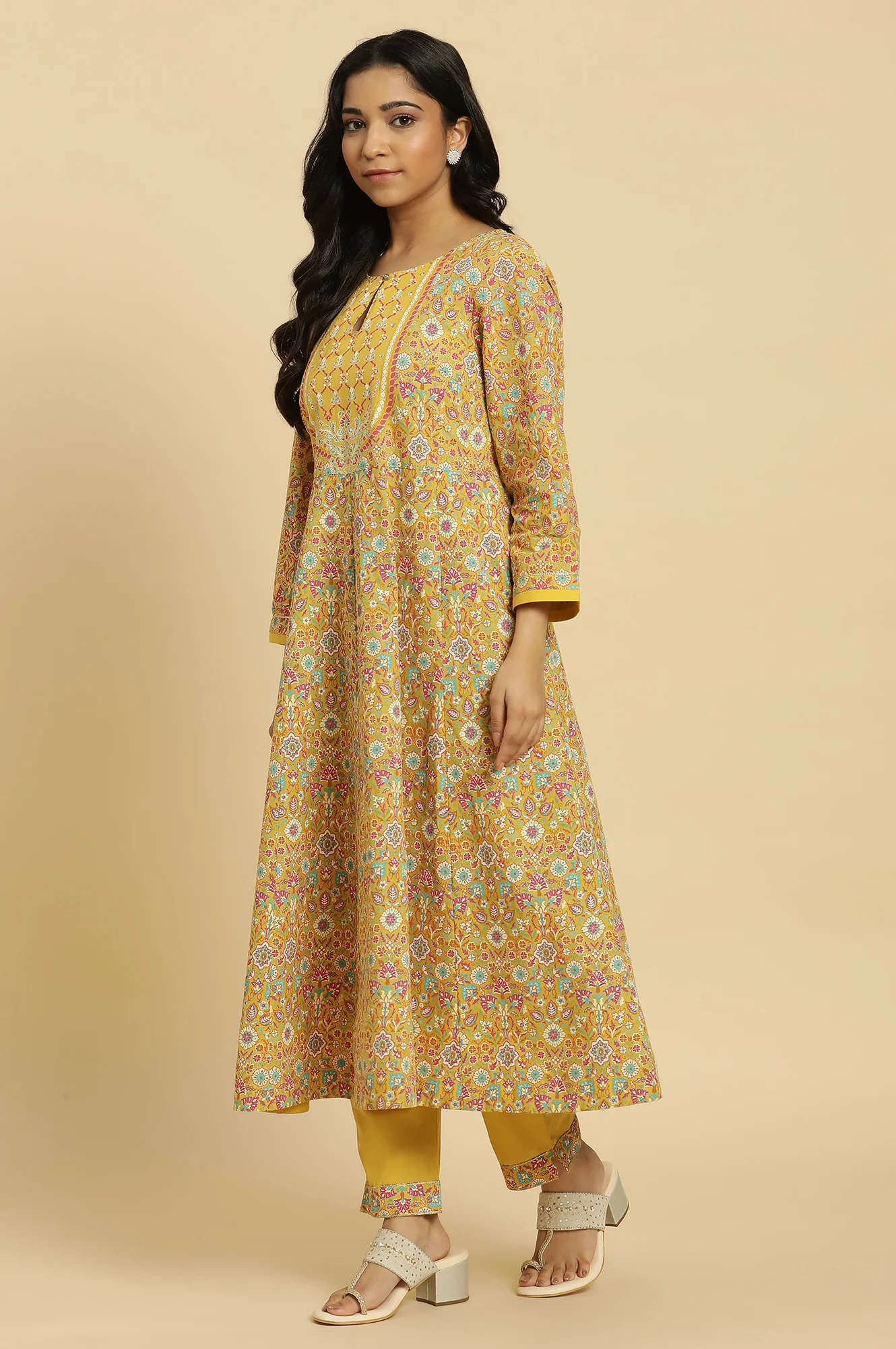 Yellow Floral Printed Flared Kurta And Pants Set - Image 3