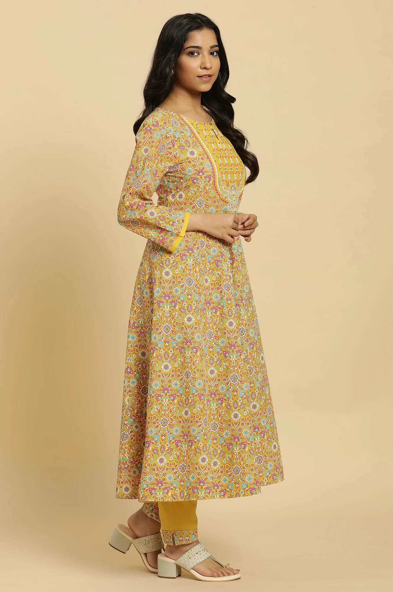 Yellow Floral Printed Flared Kurta And Pants Set - Image 5