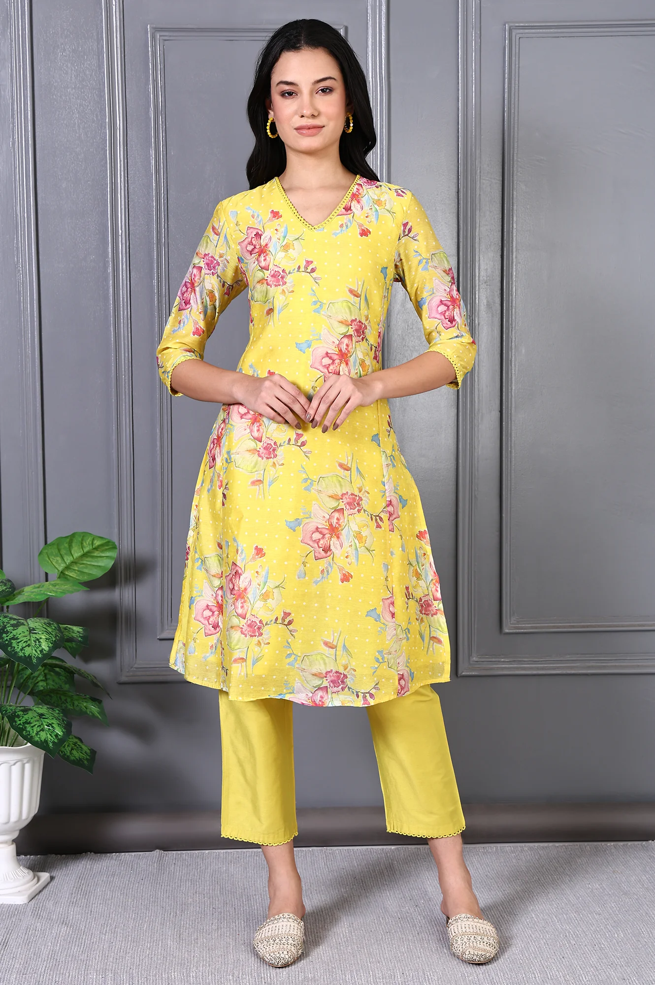 Yellow Floral Printed Lace Chanderi Flared Kurta - Image 2