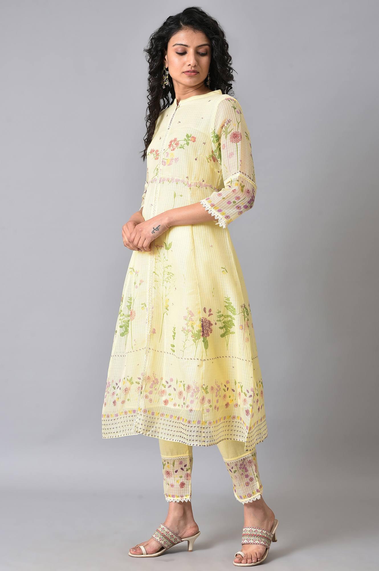 Yellow Floral Printed Plus Size kurta Set - Image 3