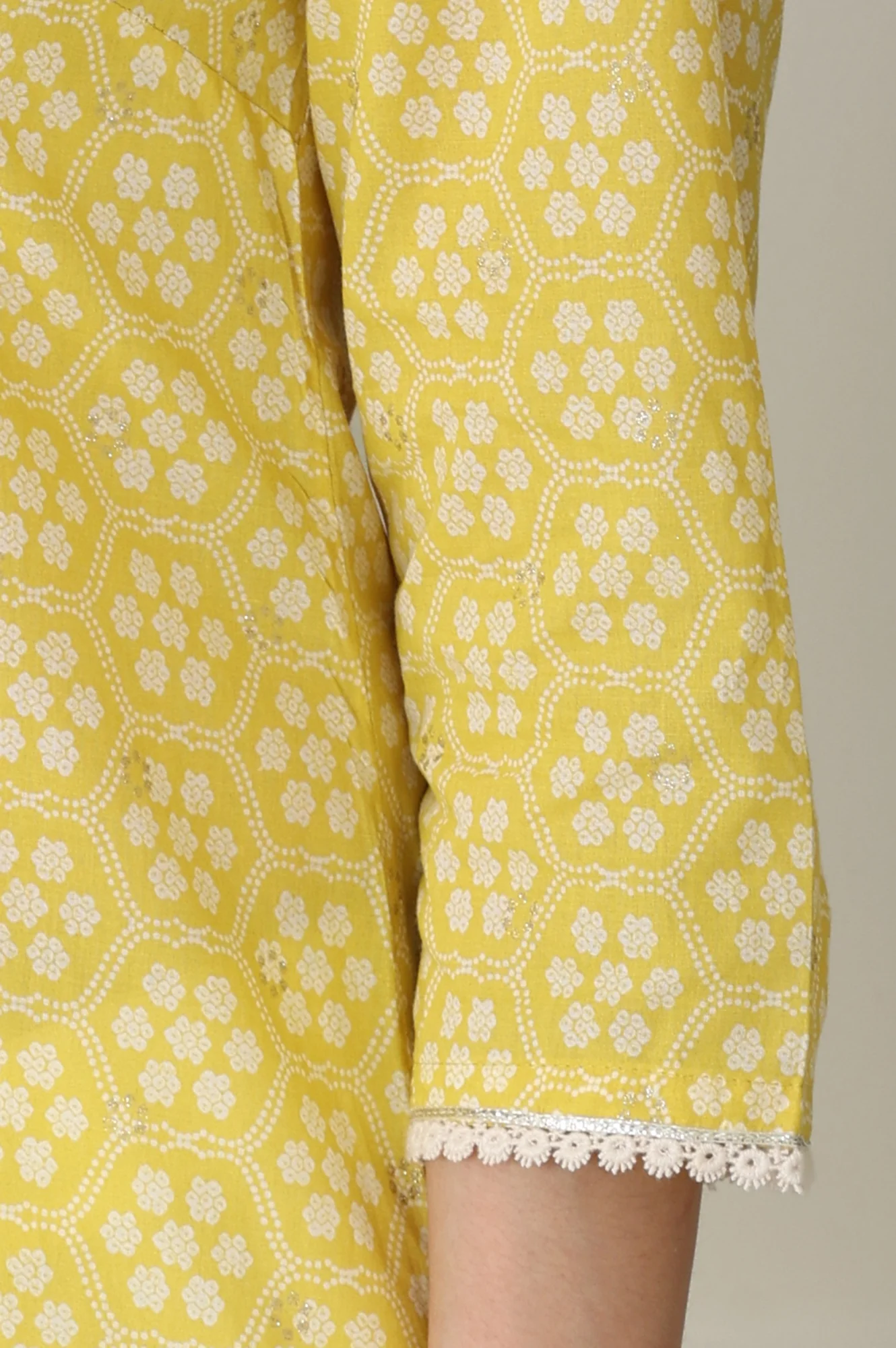 Yellow Floral Printed Pure Cotton Soft & Breathable Kurta With Lace - Image 8