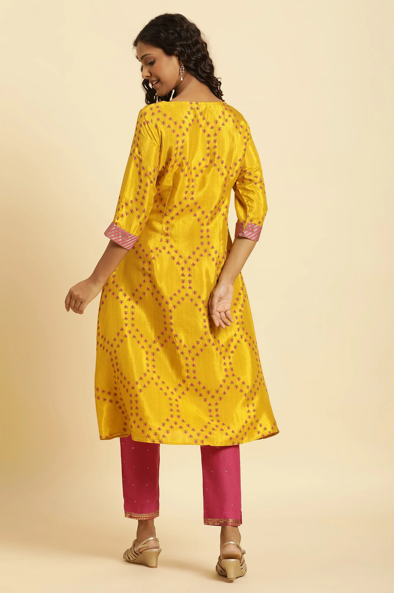 Yellow Geometric Printed Shantung Flared Kurta and Pants Set - Image 4