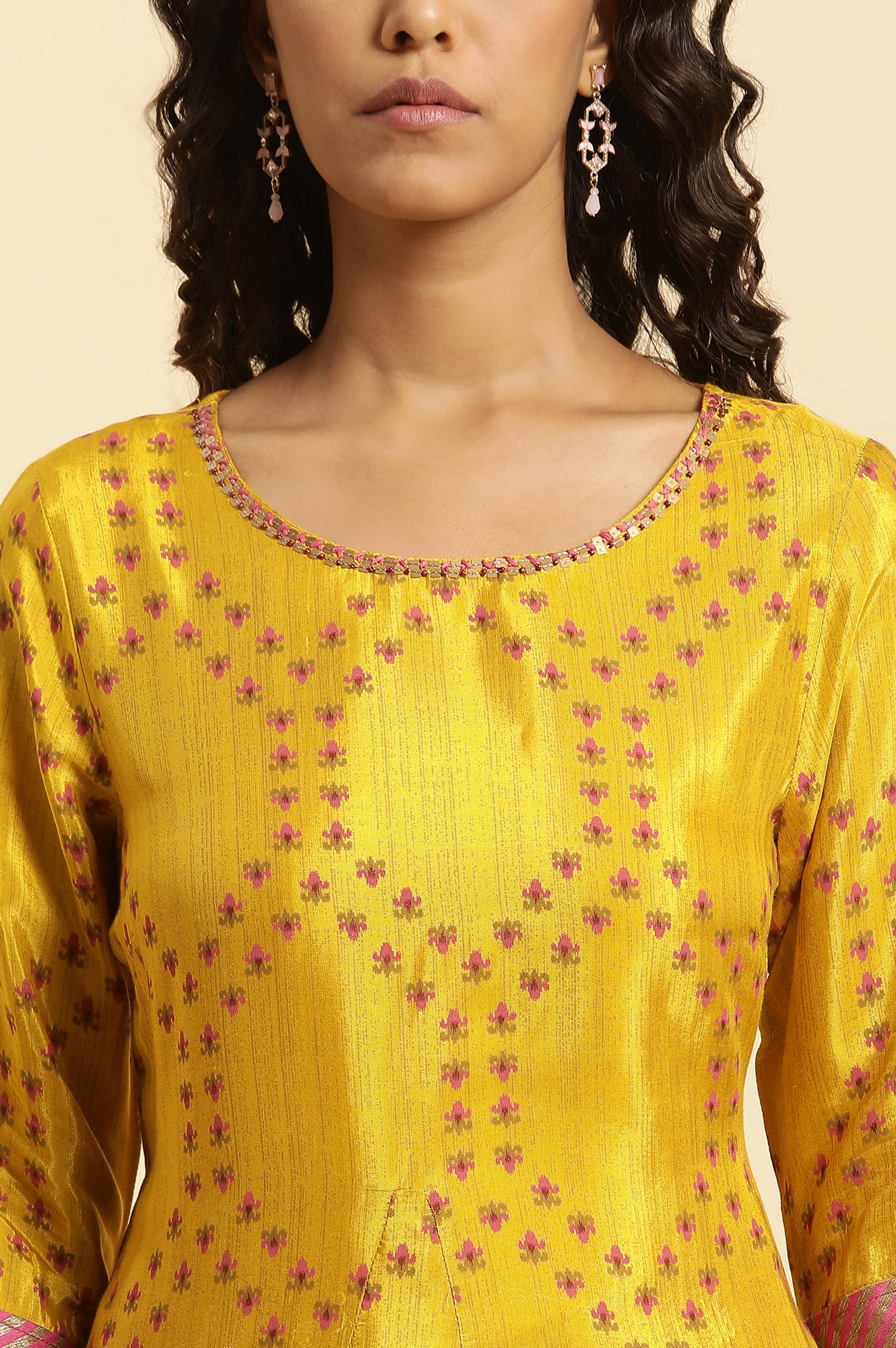 Yellow Geometric Printed Shantung Flared Kurta and Pants Set - Image 5