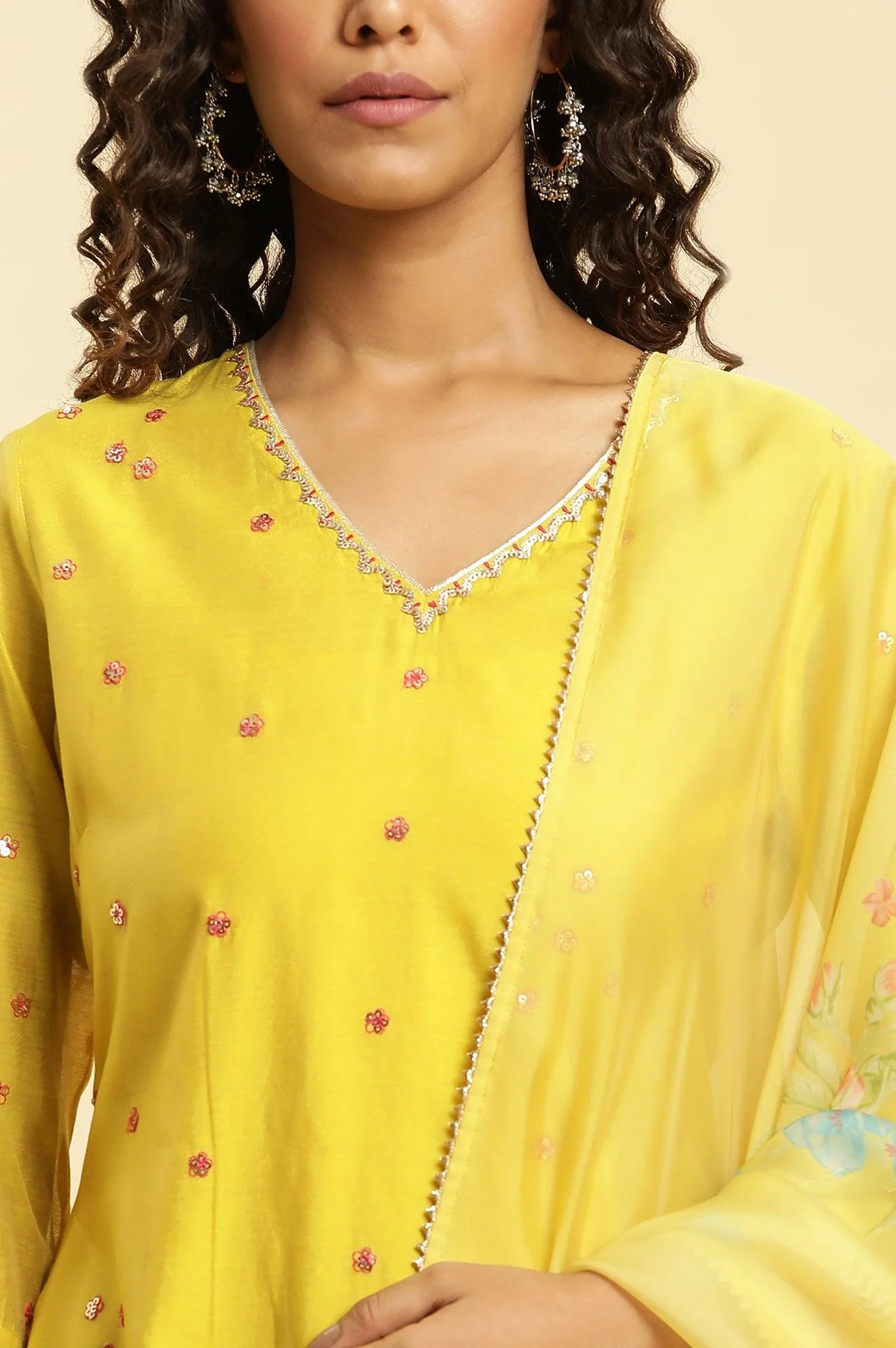 Yellow Metallic Embroidered Kurta, Pants And Organza Dupatta - Image 7