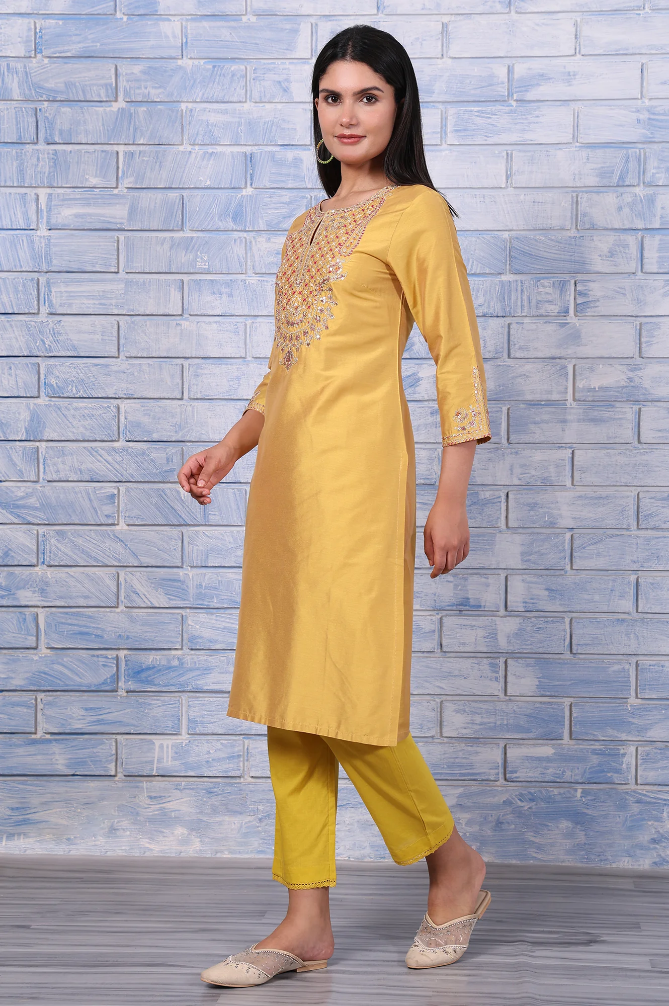 Yellow Metallic Embroidered Straight  Kurta - Image 4