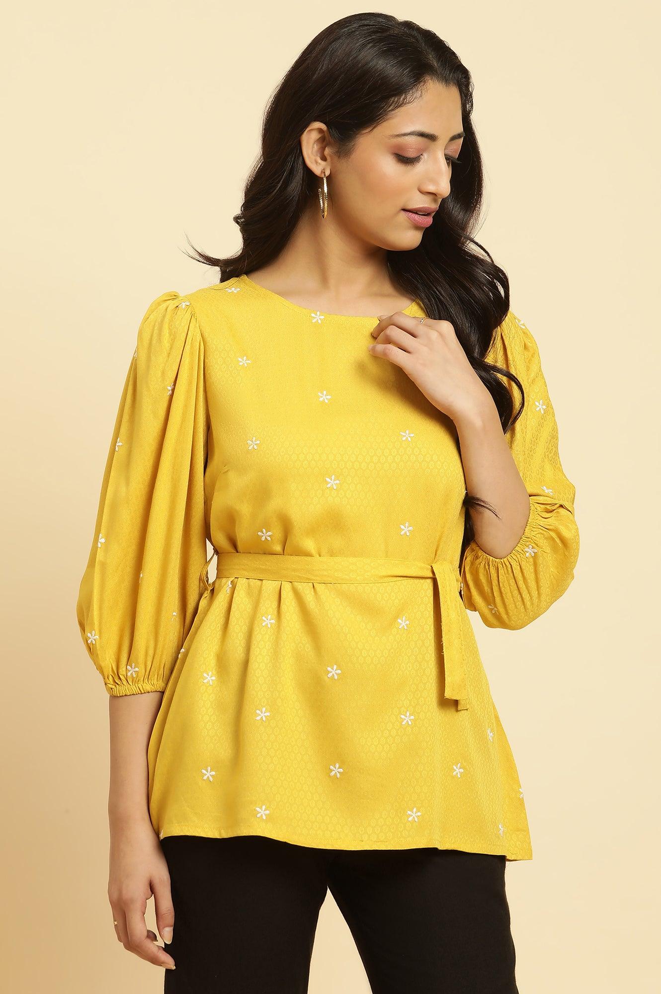Yellow Minimal Embroidered Western Top With Belt - Image 4