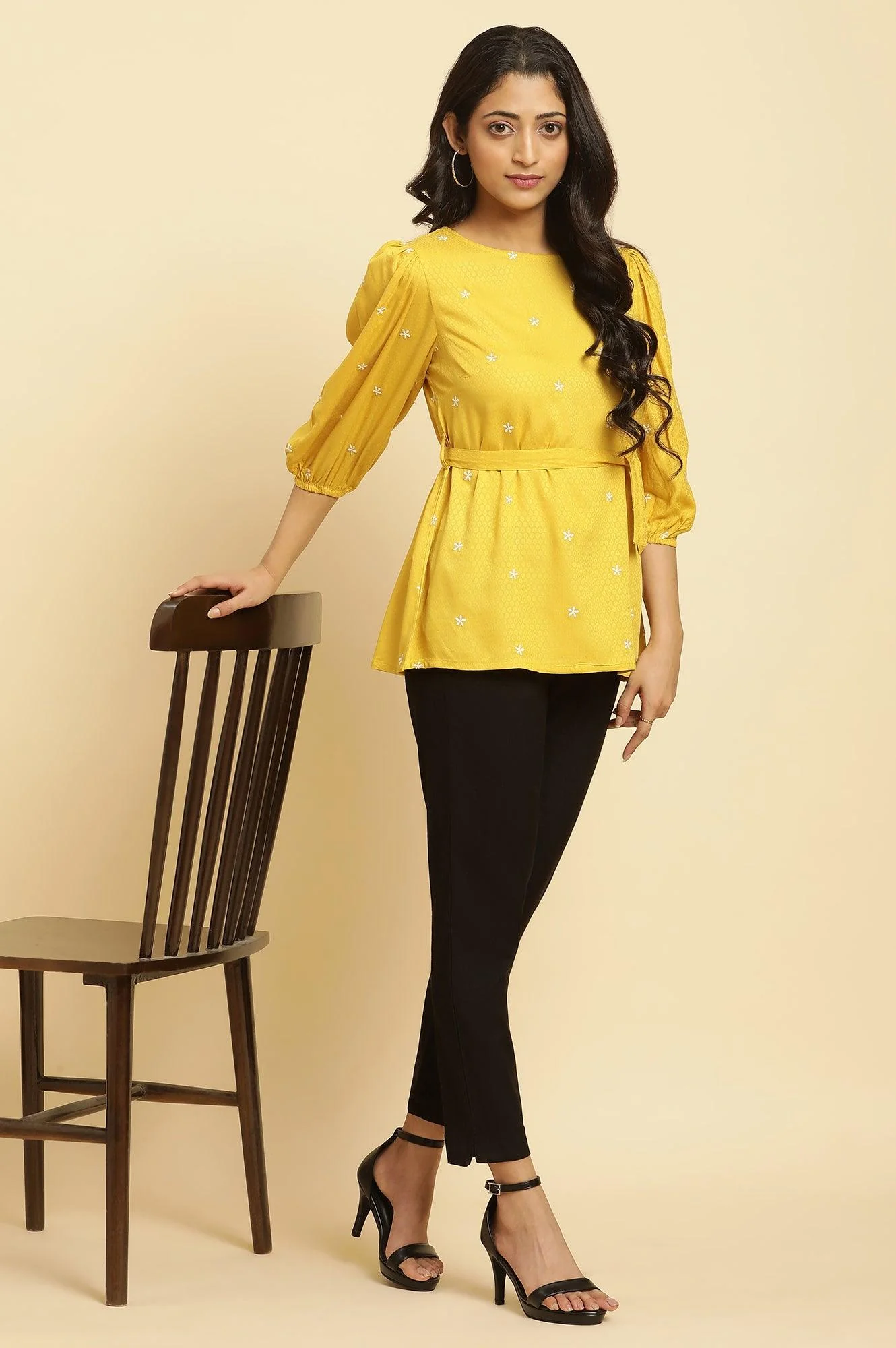 Yellow Minimal Embroidered Western Top With Belt - Image 5