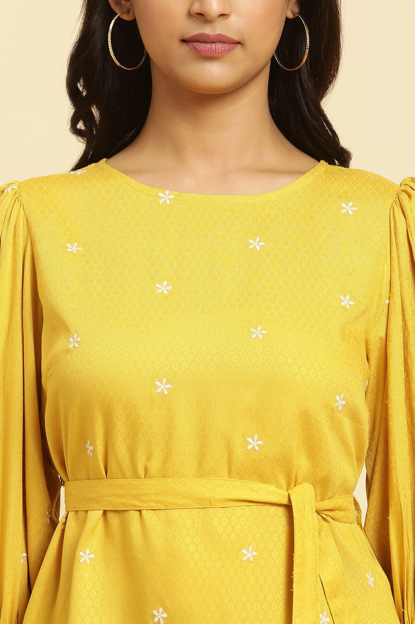 Yellow Minimal Embroidered Western Top With Belt - Image 6