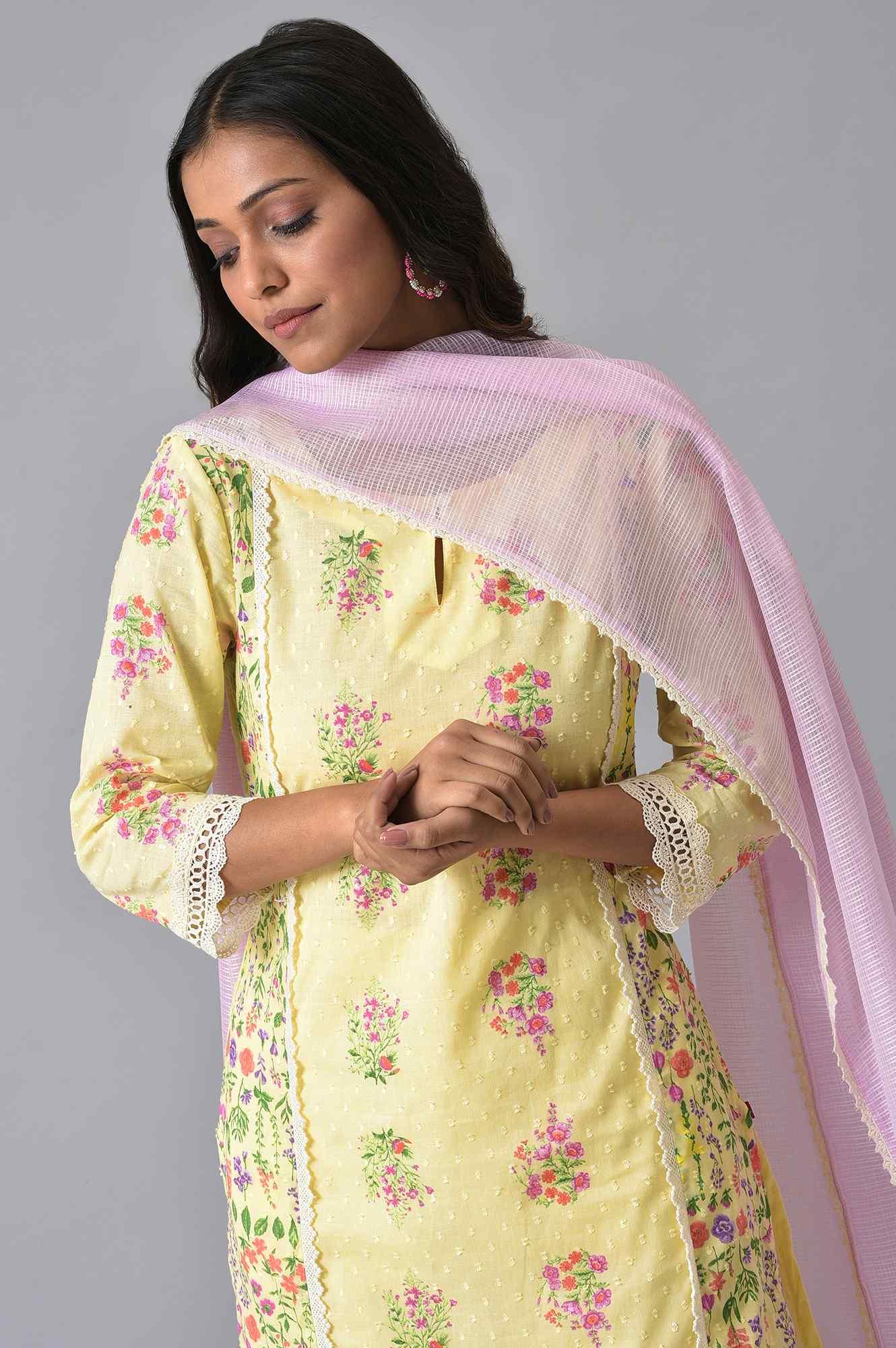 Yellow Panelled Floral Print kurta Set - Image 5