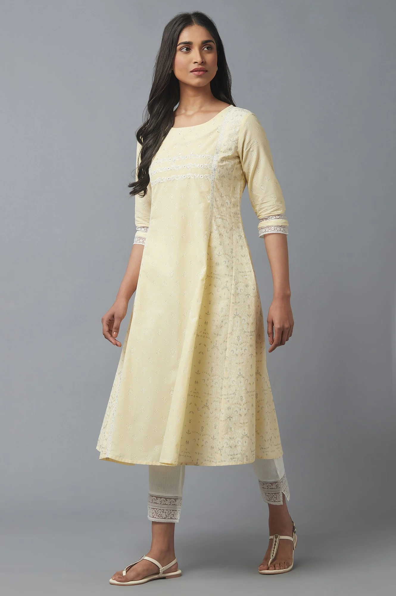 Yellow Printed kurta with Embroidery - Image 3
