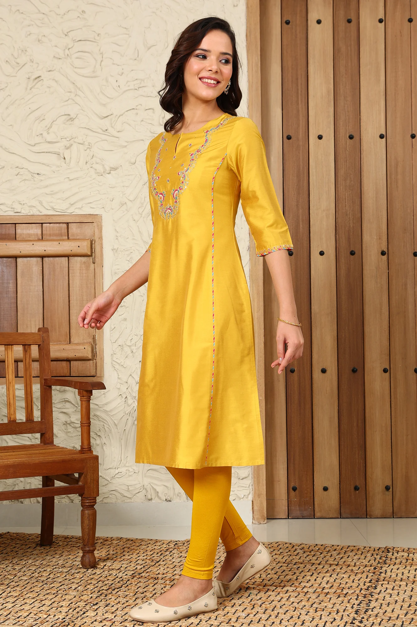 Yellow Solid Viscose Lycra Tights With Elasticated Band - Image 6