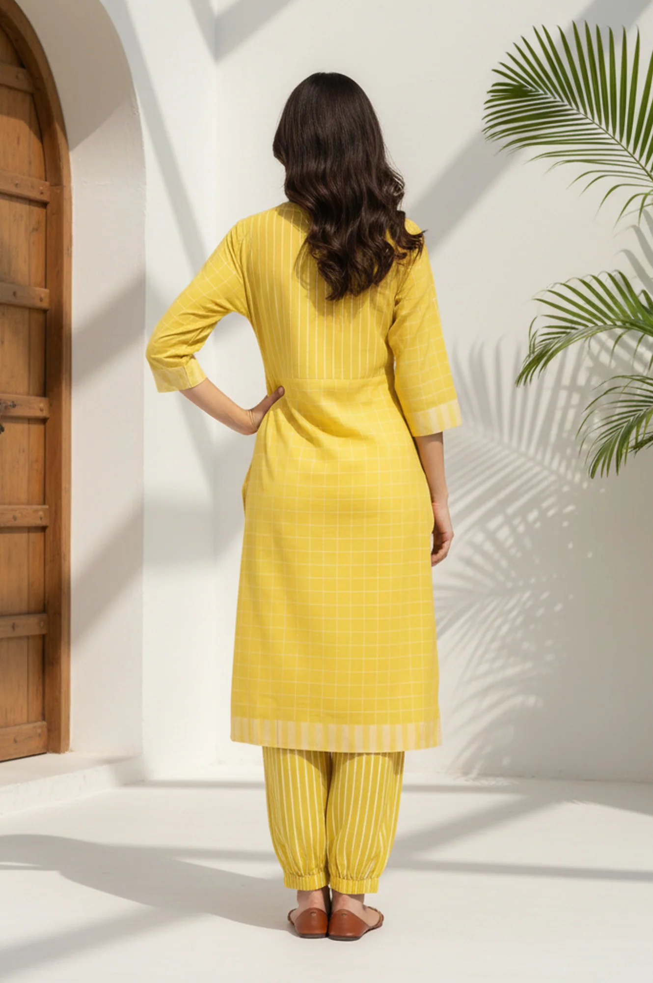 Yellow Stripe Printed Pure Cotton Mandarin Collar Straight Kurta - Image 4