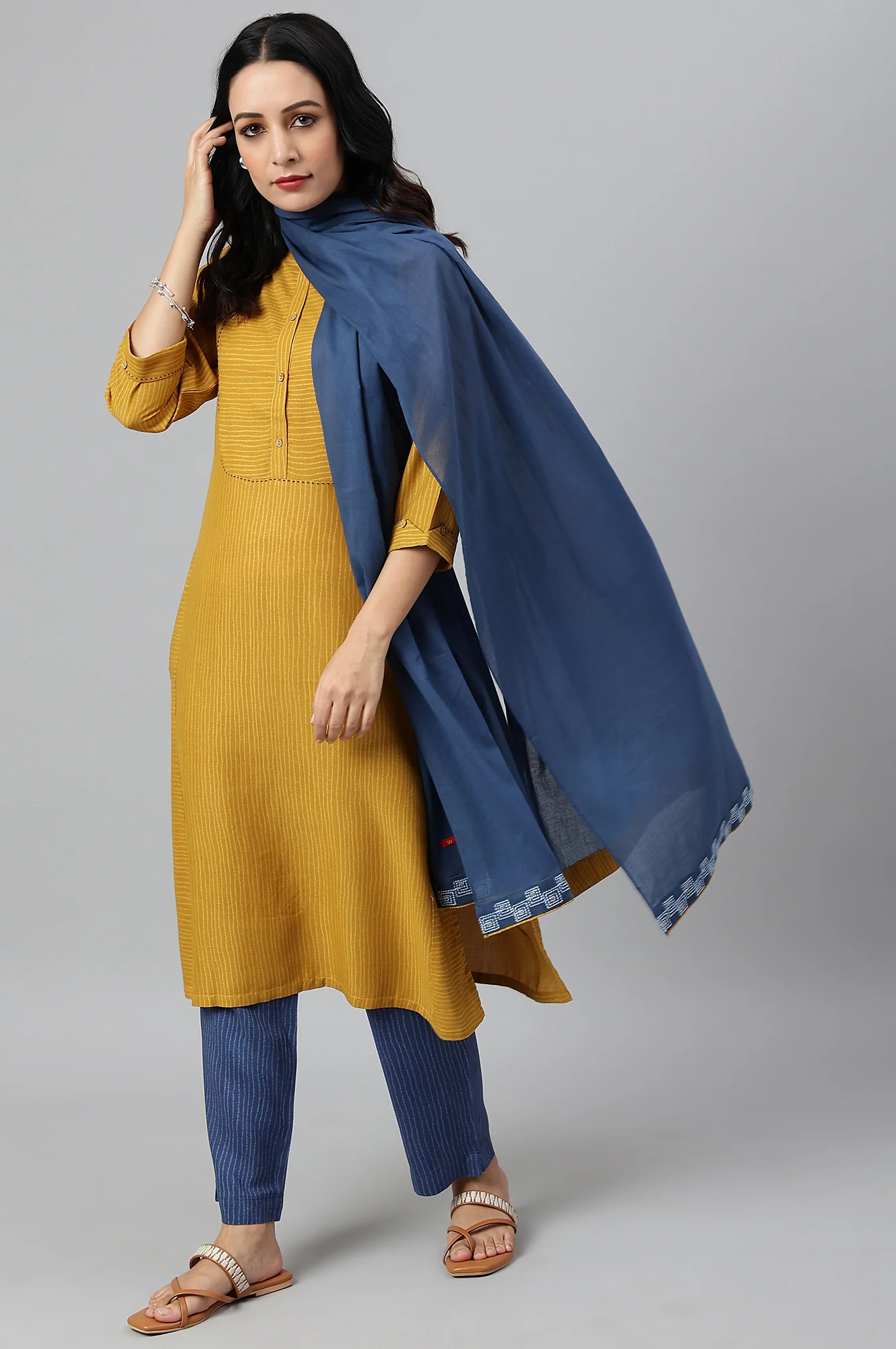 Yellow Thread Embroidered Rayon kurta - Image 6